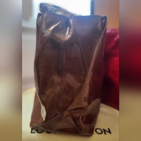 (2) authentic Louis Vuitton Vernis Purses! - Picture 16 of 16